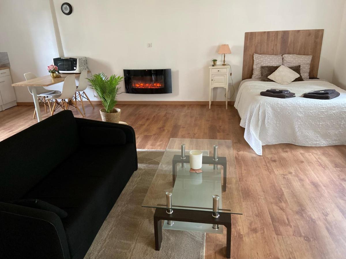 Le Chene: Petit Chalet Cosy Proche De Mulhouse Riedisheim Bagian luar foto